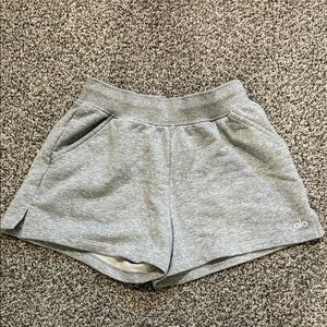 ALO Yoga Women's Heather Gray Athletic Shorts